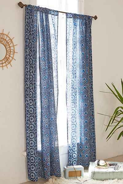 ผ้าม่าน batik