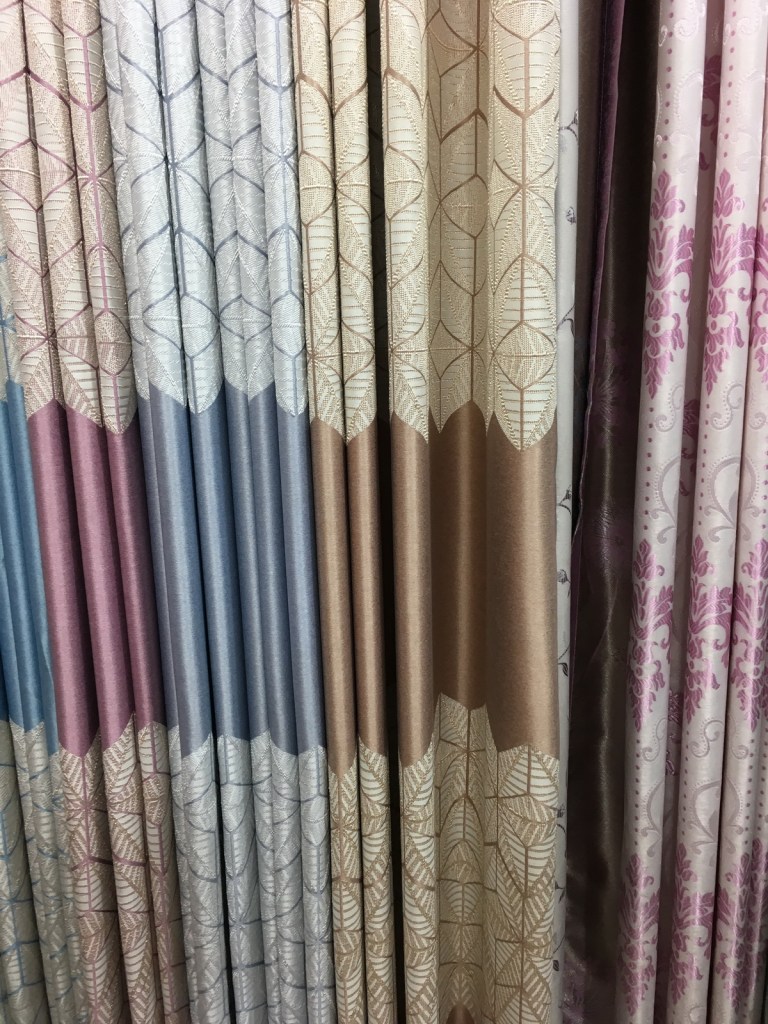 ตัดเย็บผ้าม่าน ไร้รอยต่อ ยกระดับคุณภาพและความสวยงาม ทันสมัย เย็บสะดวก รวดเร็ว มาตรฐานสากล