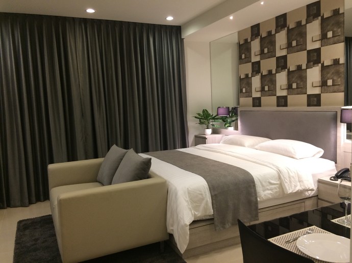 ขายผ้าทำผ้าปูที่นอนยกม้วน สำเพ็ง พาหุรัด