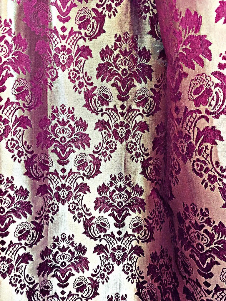 ผ้าตัดเย็บม่าน ผ้าม่านสวย ผ้าทำม่าน พาหุรัด คุณภาพเกรด เอ ราคาถูก ร้านขายผ้าทำม่าน