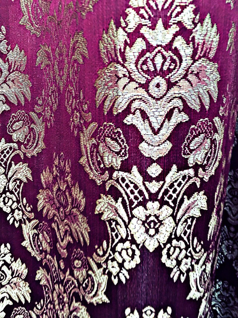 ผ้าตัดเย็บม่าน ผ้าม่านสวย ผ้าทำม่าน พาหุรัด คุณภาพเกรด เอ ราคาถูก ร้านขายผ้าทำม่าน