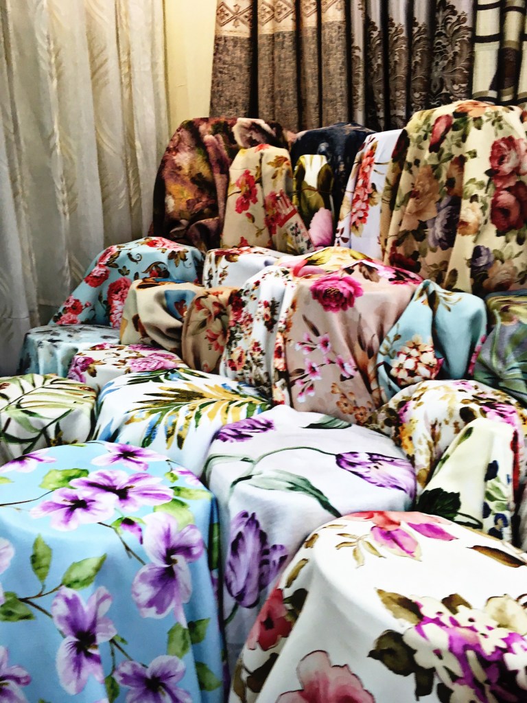 ผ้าตัดเย็บม่าน ผ้าม่านสวย ผ้าทำม่าน พาหุรัด คุณภาพเกรด เอ ราคาถูก ร้านขายผ้าทำม่าน