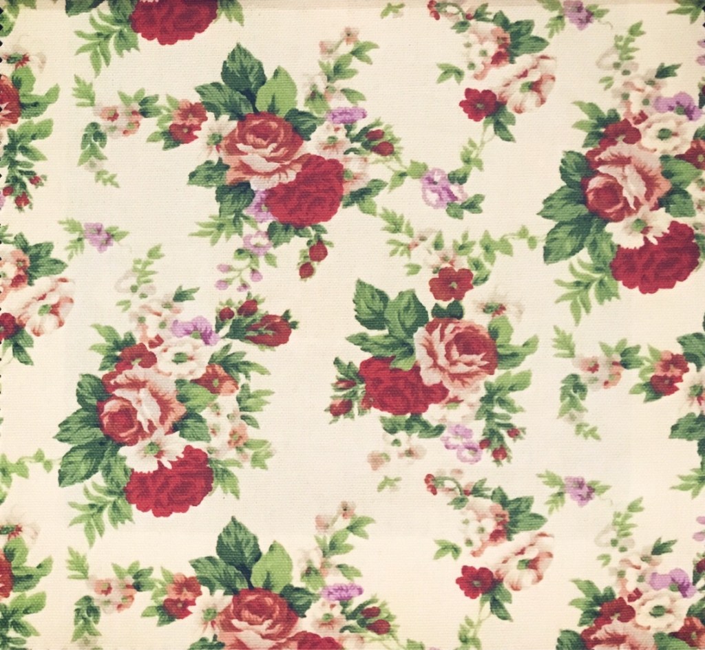 ผ้าลายวินเทจ ใช้สำหรับตัดเย็บตกแต่งบ้าน ตัดทำผ้าม่าน ผ้าหุ้มเบาะ ผ้าปูโต๊ะ ผ้าบุเฟอร์นิเจอร์ต่างๆ เป็นผ้าอเนกประสงค์