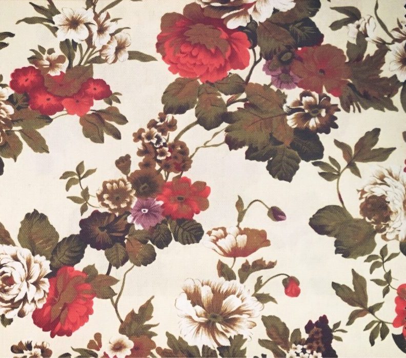 ผ้าลายวินเทจ ใช้สำหรับตัดเย็บตกแต่งบ้าน ตัดทำผ้าม่าน ผ้าหุ้มเบาะ ผ้าปูโต๊ะ ผ้าบุเฟอร์นิเจอร์ต่างๆ เป็นผ้าอเนกประสงค์