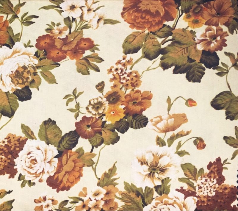 ผ้าลายวินเทจ ใช้สำหรับตัดเย็บตกแต่งบ้าน ตัดทำผ้าม่าน ผ้าหุ้มเบาะ ผ้าปูโต๊ะ ผ้าบุเฟอร์นิเจอร์ต่างๆ เป็นผ้าอเนกประสงค์