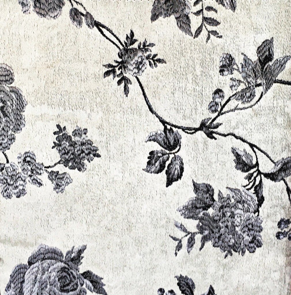 ร้านขายผ้าทำม่านและมีบริการตัดเย็บผ้าม่าน เอทีเอ็ม เดคอร์