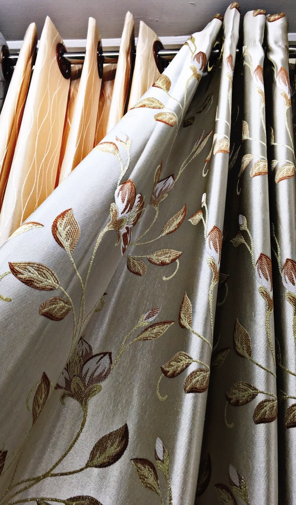 ร้านผ้าม่าน ผ้าตัดเย็บม่าน ผ้าม่านสวย ผ้าทำม่าน พาหุรัด คุณภาพเกรด เอ ราคาถูก ร้านขายผ้าทำม่าน