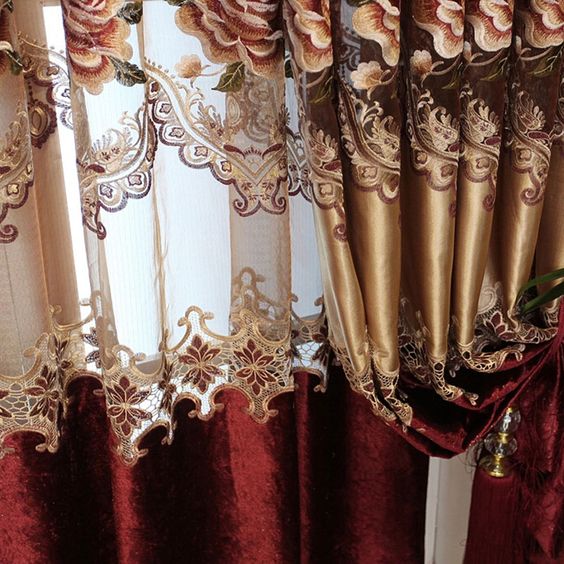 ผ้าม่านโปร่งลายปักและลายฉลุ สวยอลังการ เหมาะกับการตกแต่งแนวหรูหรา