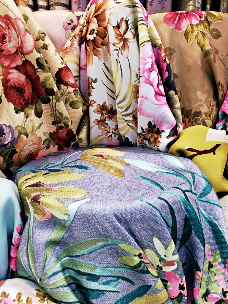 ผ้าตัดเย็บม่าน ผ้าม่านสวย ผ้าทำม่าน พาหุรัด คุณภาพเกรด เอ ราคาถูก ร้านขายผ้าทำม่านv