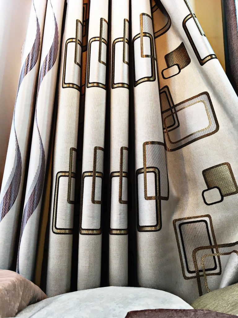 ผ้าตัดเย็บม่าน ผ้าม่านสวย ผ้าทำม่าน พาหุรัด คุณภาพเกรด เอ ราคาถูก ร้านขายผ้าทำม่าน