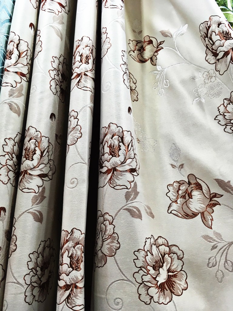 ผ้าตัดเย็บม่าน ผ้าม่านสวย ผ้าทำม่าน พาหุรัด คุณภาพเกรด เอ ราคาถูก ร้านขายผ้าทำม่าน