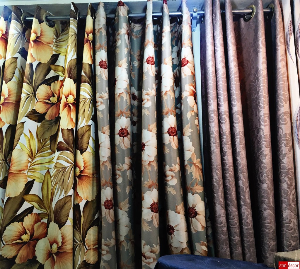 Curtain fabric Shop FABRIC PLUS sells curtain materials and curtain fabrics in Bangkok Pahurat (Phahurat) across the road from China World, on same side as India Emporium, near The Old Siam and Chinatown
