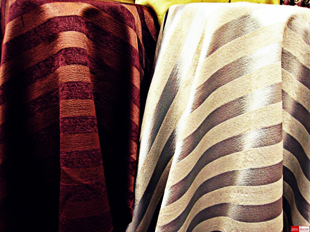 Curtain fabric Shop FABRIC PLUS sells curtain materials and curtain fabrics in Bangkok Pahurat (Phahurat) across the road from China World, on same side as India Emporium, near The Old Siam and Chinatown