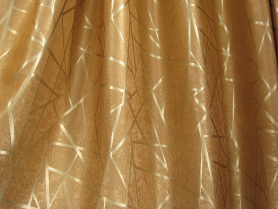 ขายส่งผ้าม่านยกม้วน และขายปลีก บริษัท แฟบริค พลัส ย่าน พาหุรัด สำเพ็ง