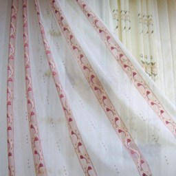 Picking Out the Best Curtain Fabrics for Your Home