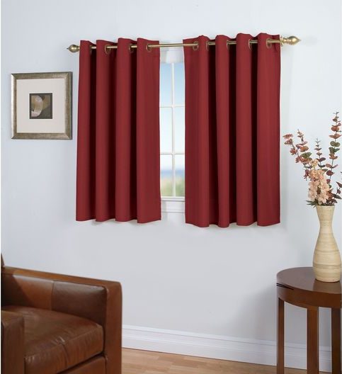 ผ้าม่านตัดยาวลงมาถึงพื้น จะทำให้ดูสวย ภูมิฐาน ดูดี มีระดับ