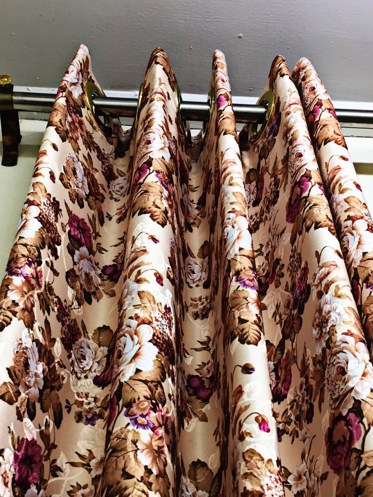 ผ้าม่านสวย ราคาถูก ราคาส่งสำเพ็งพาหุรัด