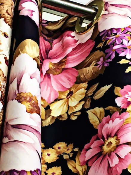 ผ้าม่านสวย ราคาถูก ราคาส่งสำเพ็งพาหุรัด