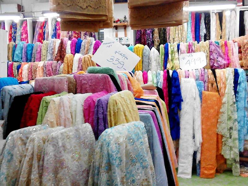 ตลาดผ้าพาหุรัด