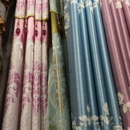 ผ้าม่านสีฟ้า ดูสว่างตา สร้างบรรยากาศสดใส