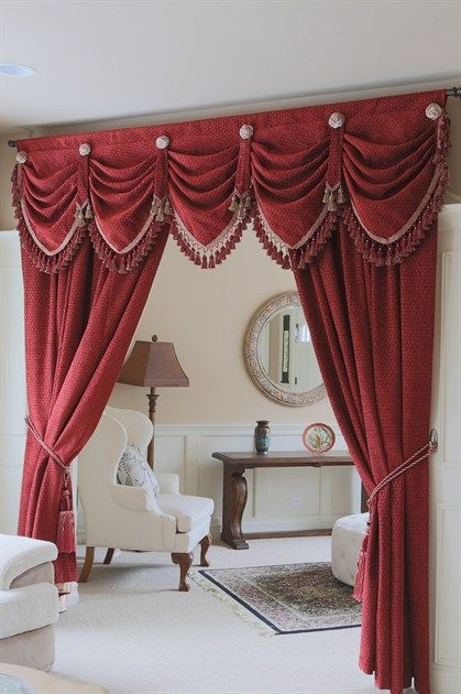 ผ้าม่านสีแดง สวย