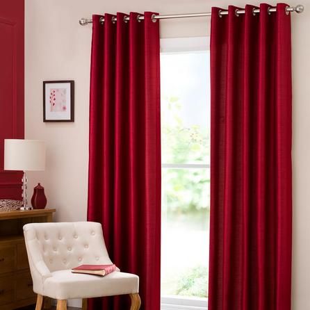 ผ้าม่านสีแดง สวย