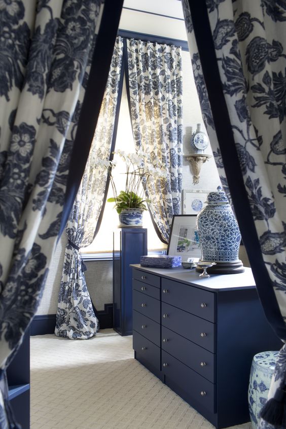 ตกแต่งผ้าม่านสวย สีฟ้า น้ำเงิน สวยงาม เสน่ห์ธรรมชาติ