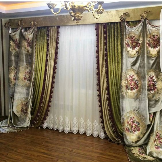 ผ้าม่านสวยๆ ตัดเย็บโดดเด่น ตกแต่งแบบหรูหรา แหวกแนว