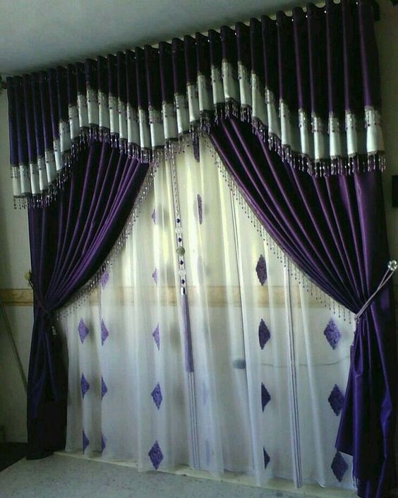 ผ้าม่านสวยๆ ตัดเย็บโดดเด่น ตกแต่งแบบหรูหรา แหวกแนว