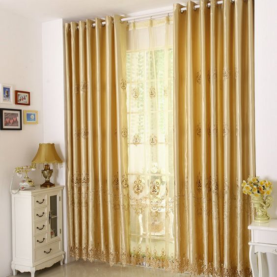 ผ้าม่านสีทอง ชุดโปร่งและทึบ