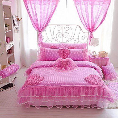 ผ้าม่านสีชมพู สร้างบรรยากาศซอฟท์ๆ น่ารัก หวานแหวว ทำให้ห้องดูนุ่มนวลอ่อนโยน