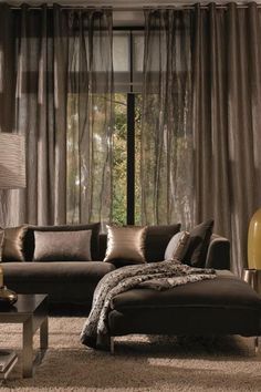 ผ้าม่านโปร่งสีเทาเข้ม อินทีเรียดีไซน์