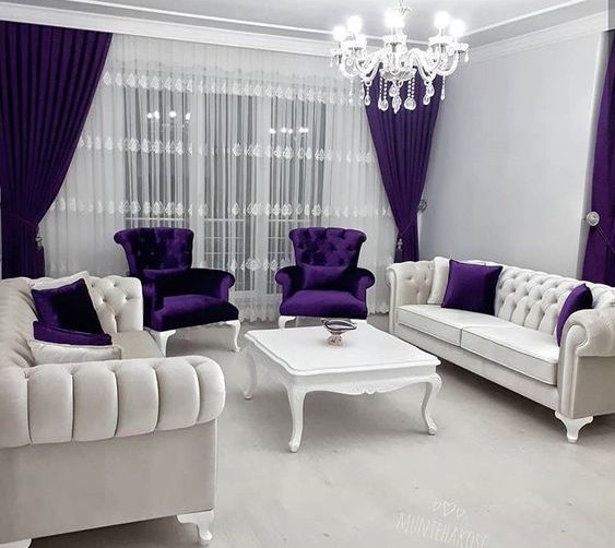 ผ้าม่านสีม่วงเข้ม