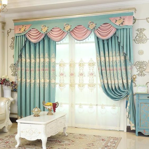 ผ้าม่านสวยๆ ควรมีลอน เพื่อให้ผ้าม่านดูภูมิฐาน มีเสน่ห์ลงตัว