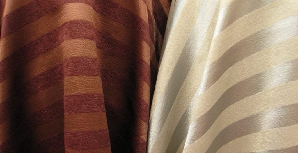 ผ้าม่านกันUV สวยๆ คุณภาพสูง ราคาถูก ร้านผ้าม่าน แฟบริค พลัส อยู่ถนนพาหุรัด