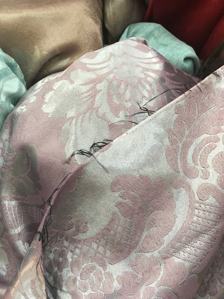 ผ้าม่านกันแสง UV ดิมเอาท์ สวยสองหน้า