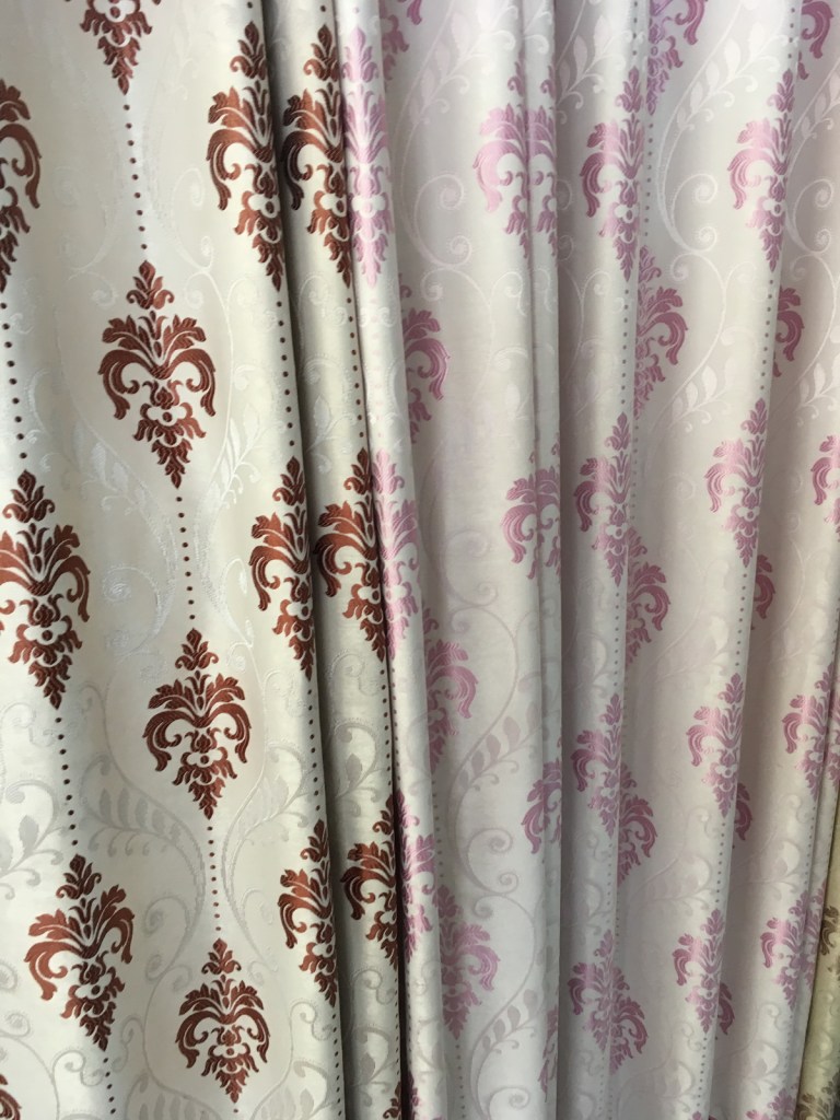 ผ้าม่านลายหลุยส์ สวยงาม Aristocrat เลิศหรู กับการตกแต่งสไตล์ Classic Victoria