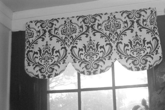 ผ้าม่านลายหลุยส์ สวยงาม Aristocrat เลิศหรู กับการตกแต่งสไตล์ Classic Victoria