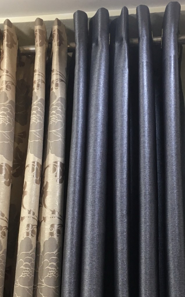 ผ้าม่านสวยๆ เนื้อหนา ทอเส้นด้ายกันUV ร้านผ้าม่านพาหุรัด