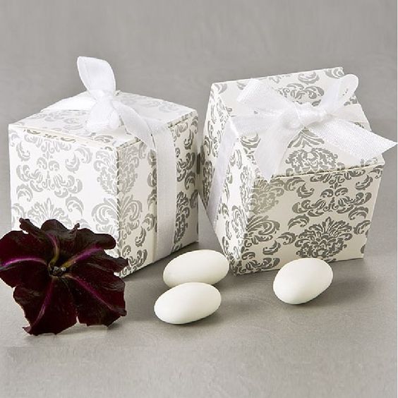 ผ้าม่านลายหลุยส์ สวยงาม Aristocrat เลิศหรู กับการตกแต่งสไตล์ Classic Victoria