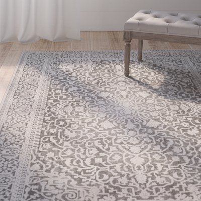 ผ้าม่านลายหลุยส์ สวยงาม Aristocrat เลิศหรู กับการตกแต่งสไตล์ Classic Victoria