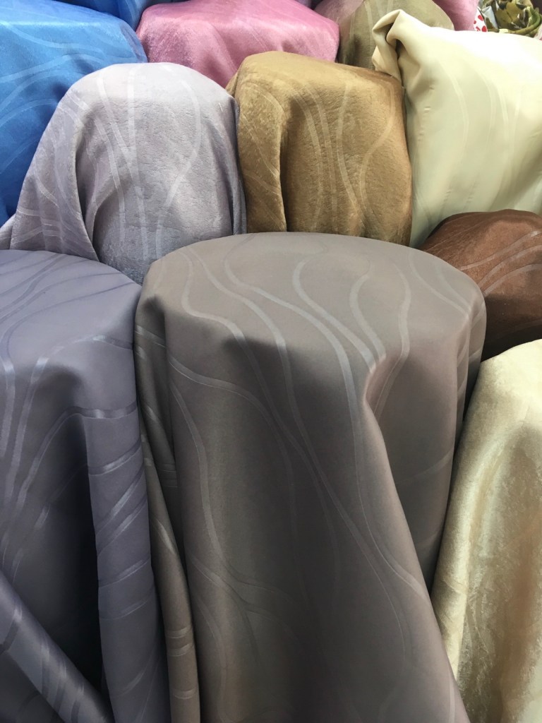 ผ้าม่านกันUV ลดราคา 50% ทั้งร้าน บริษัท แฟบริค พลัส ตลาดพาหุรัด