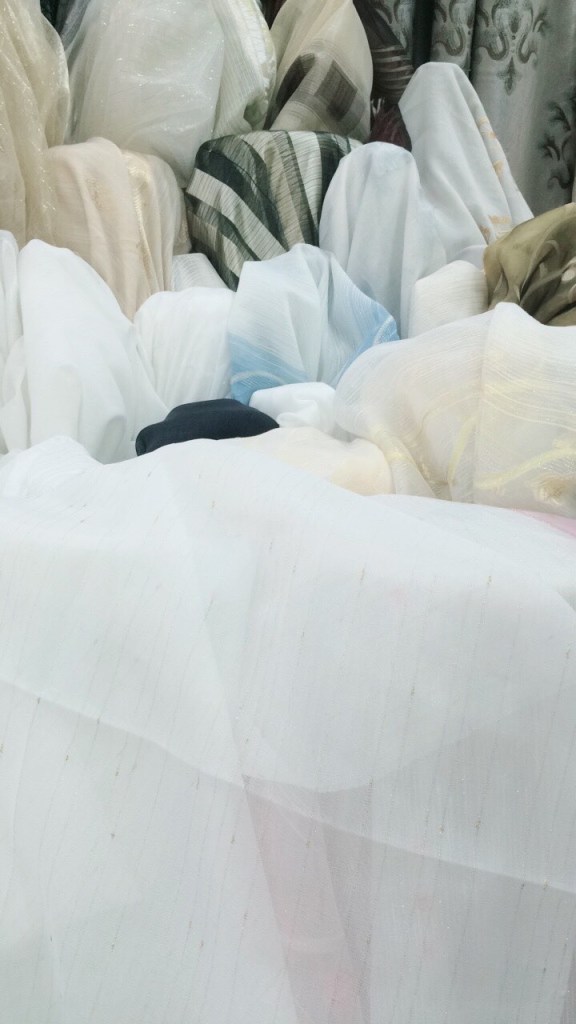 ผ้าม่านโปร่ง ลายสวยๆ สไตล์โมเดิร์น ร้านผ้าม่านพาหุรัด