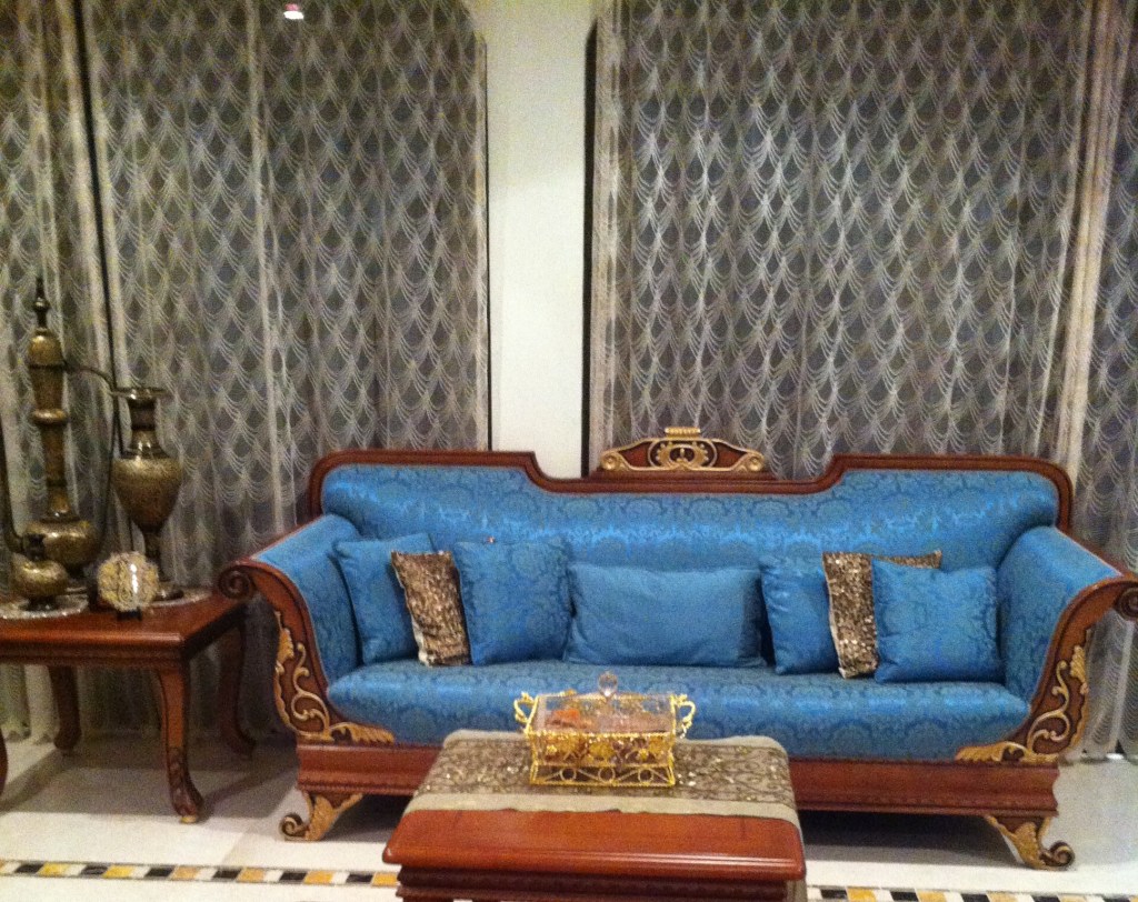 ผ้าใช้เย็บเบาะ ร้านผ้าม่าน ATM Decor ขายผ้าสำหรับตกแต่งบ้านทุกแนว