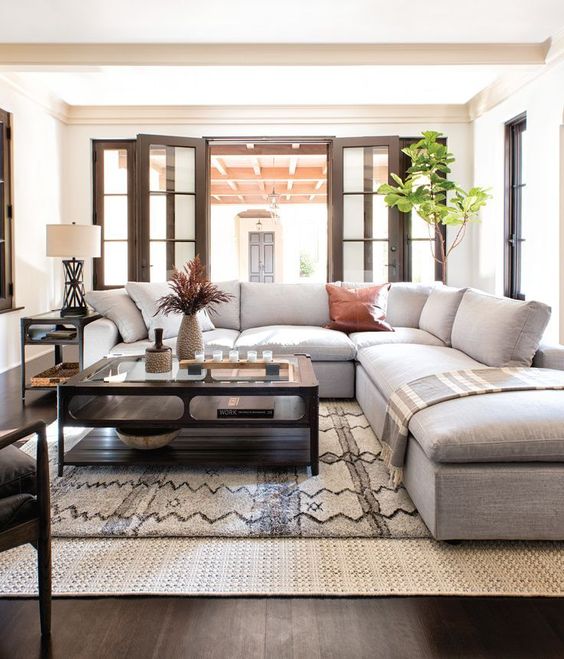 ผ้าหุ้มโซฟา สีเทาอ่อน สวยงาม ดูมีภูมิฐาน สว่างตา